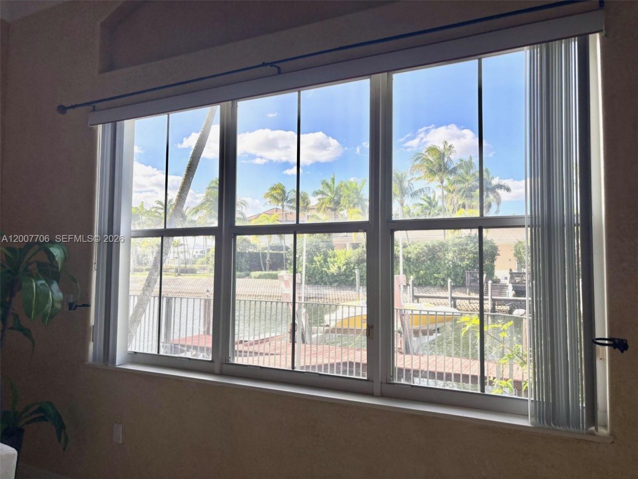 1141 Waterside Ln , Hollywood, FL 33019 Photo