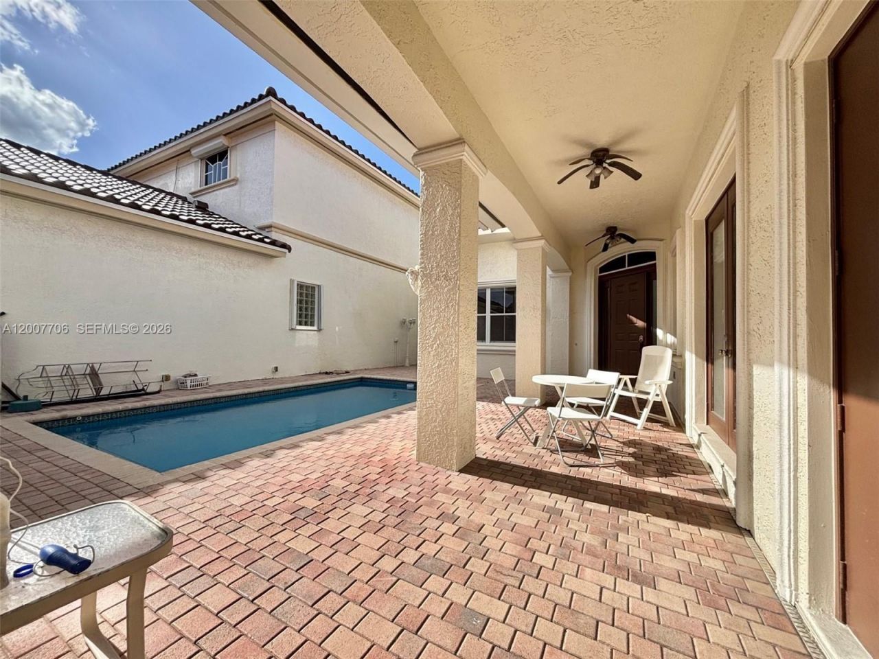 1141 Waterside Ln , Hollywood, FL 33019 Photo