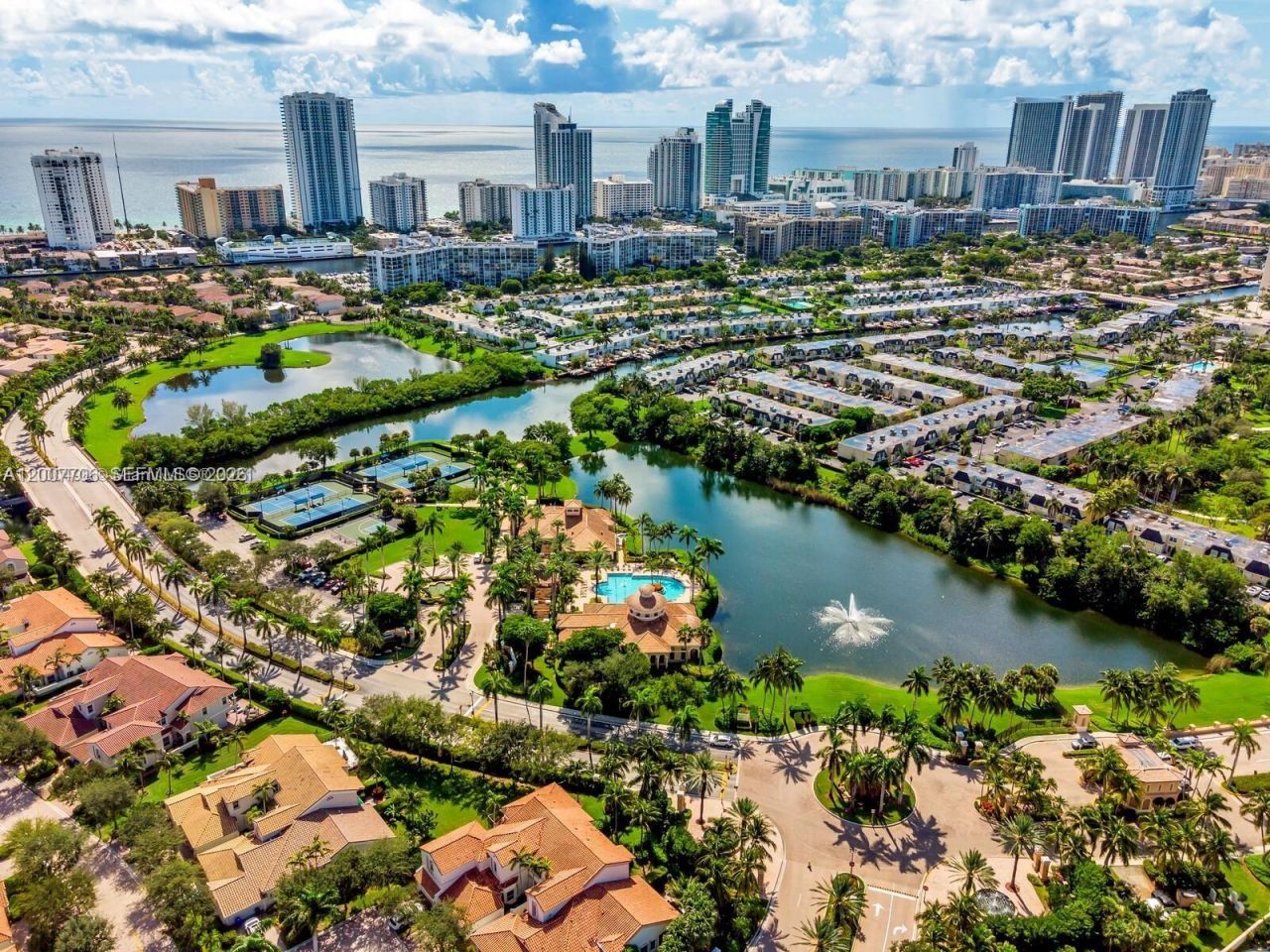 1141 Waterside Ln , Hollywood, FL 33019 Photo