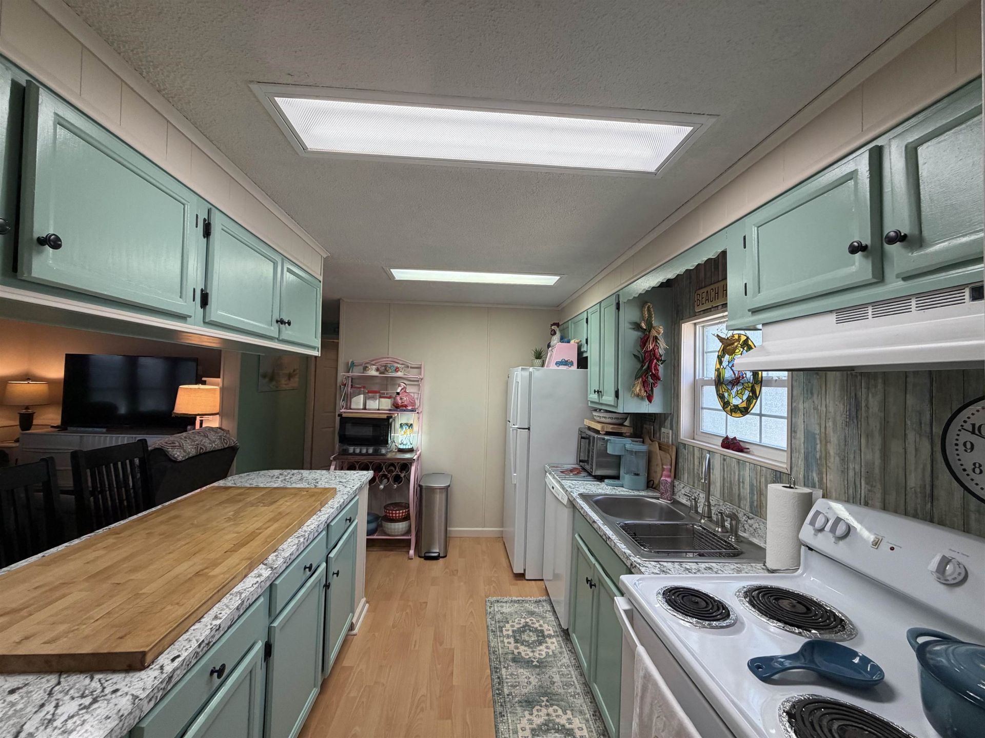305 Sanddollar Dr.  Photo 11