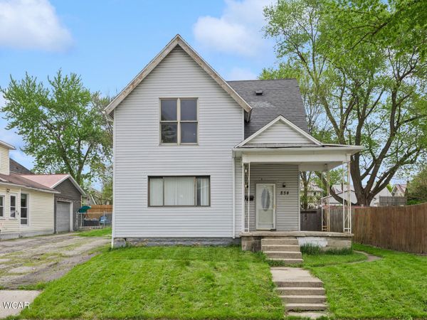 854 W Wayne Street, Lima, OH 45801