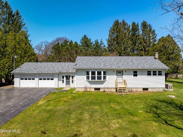 109 County Route 412, Westerlo, NY 12193