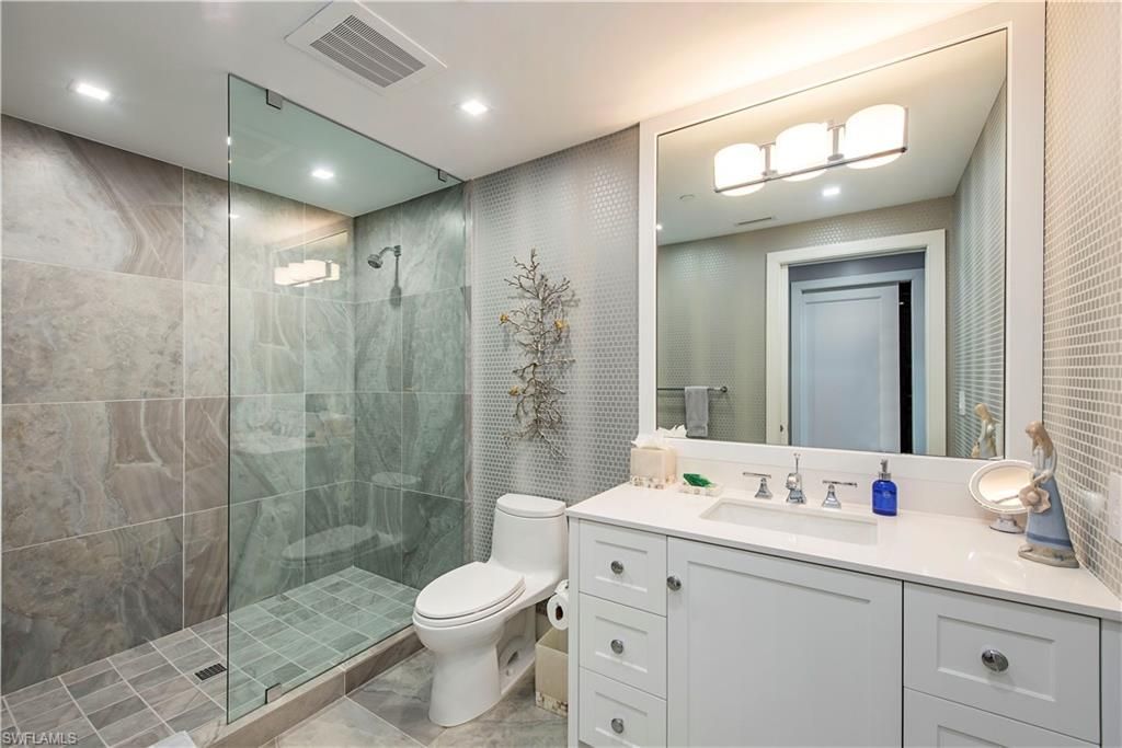13915 Old Coast Rd, Unit 302, Naples, FL 34110 Photo
