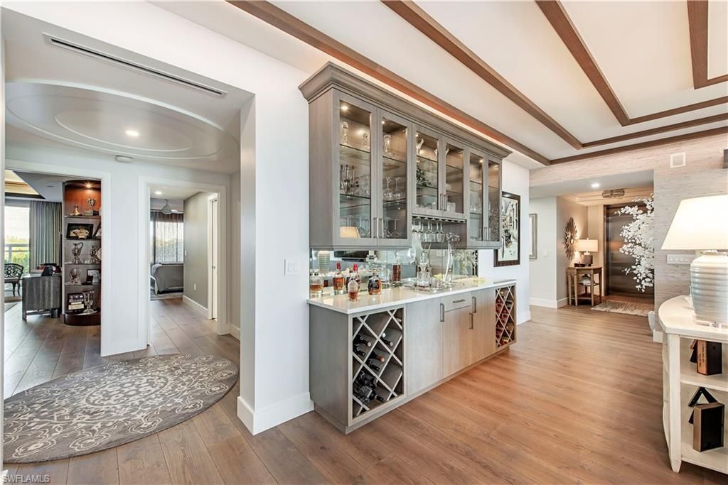 13915 Old Coast Rd , Unit 302, Naples, FL 34110 Photo