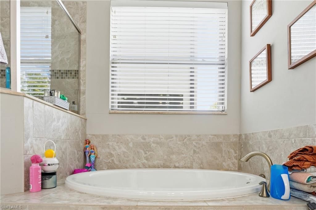16329 Aberdeen Way, Naples, FL 34110 Photo