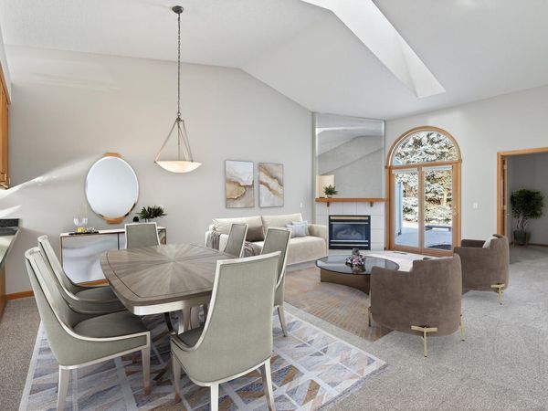 801 Southcross Drive E, Burnsville, MN 55306