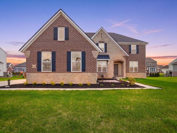 430 Pineway Drive, Ann Arbor, MI 48103