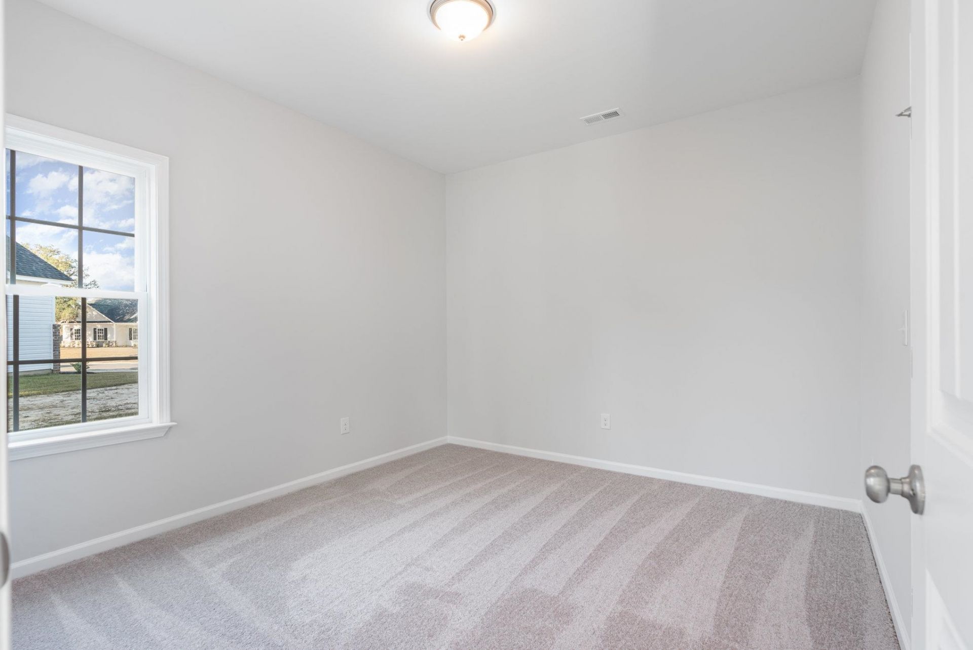 65 Bennington Ct  Photo 11