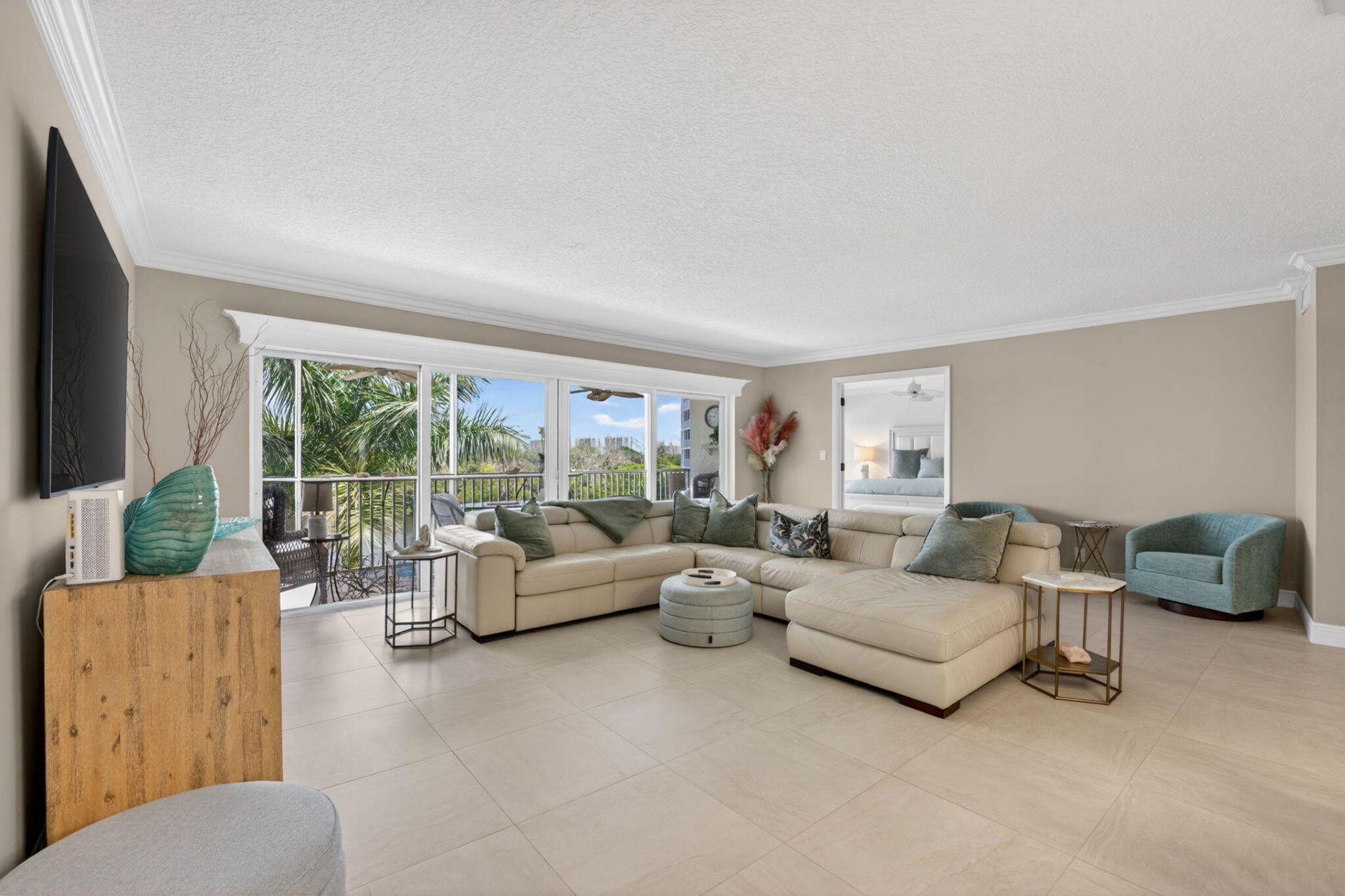 1523 E Hillsboro Boulevard, Unit 631, Deerfield Beach, FL 33441 Photo