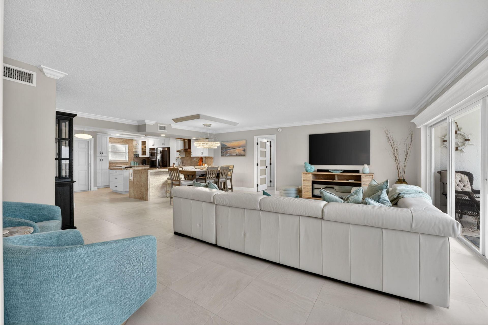 1523 E Hillsboro Boulevard, Unit 631, Deerfield Beach, FL 33441 Photo