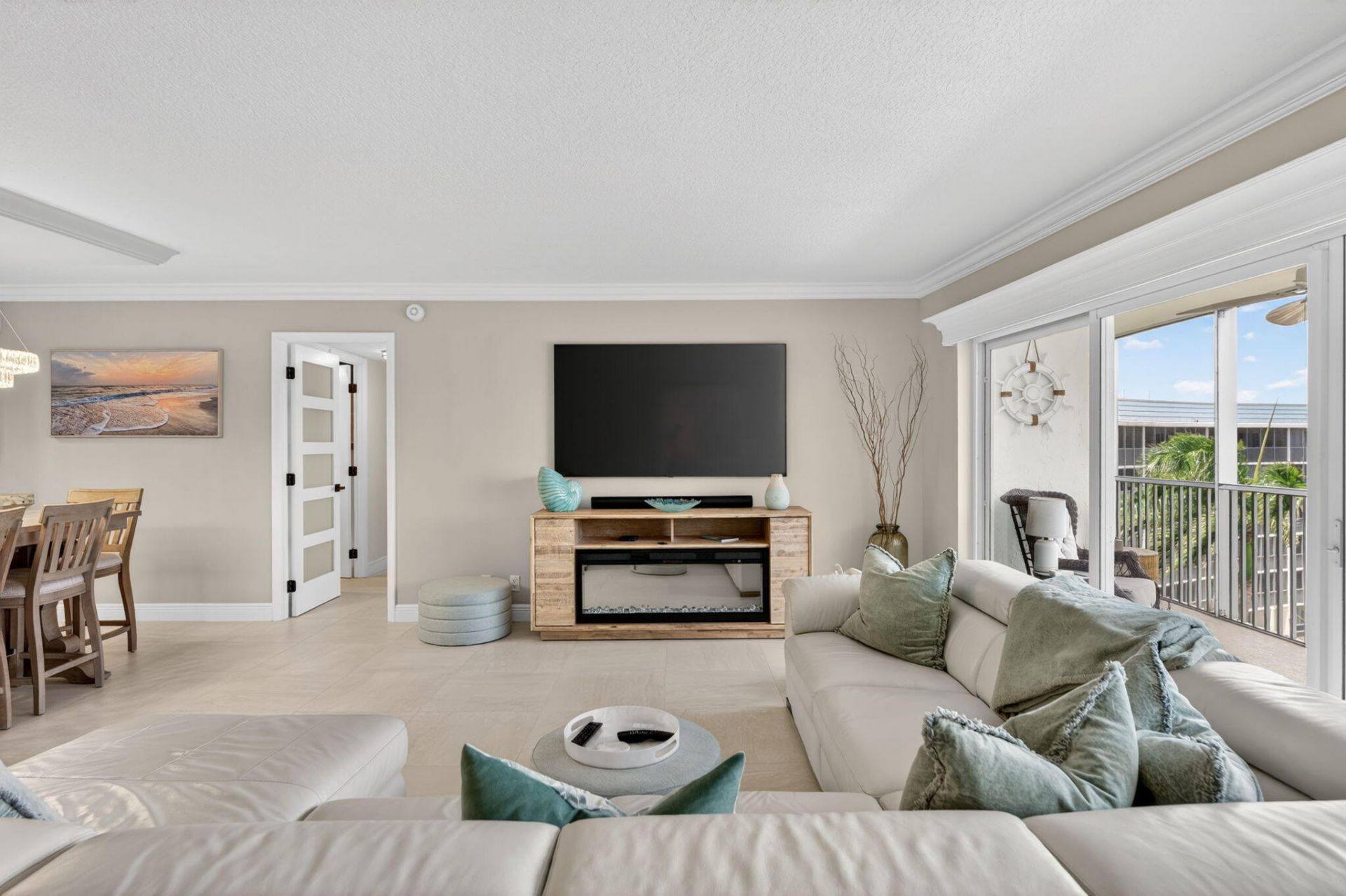 1523 E Hillsboro Boulevard, Unit 631, Deerfield Beach, FL 33441 Photo