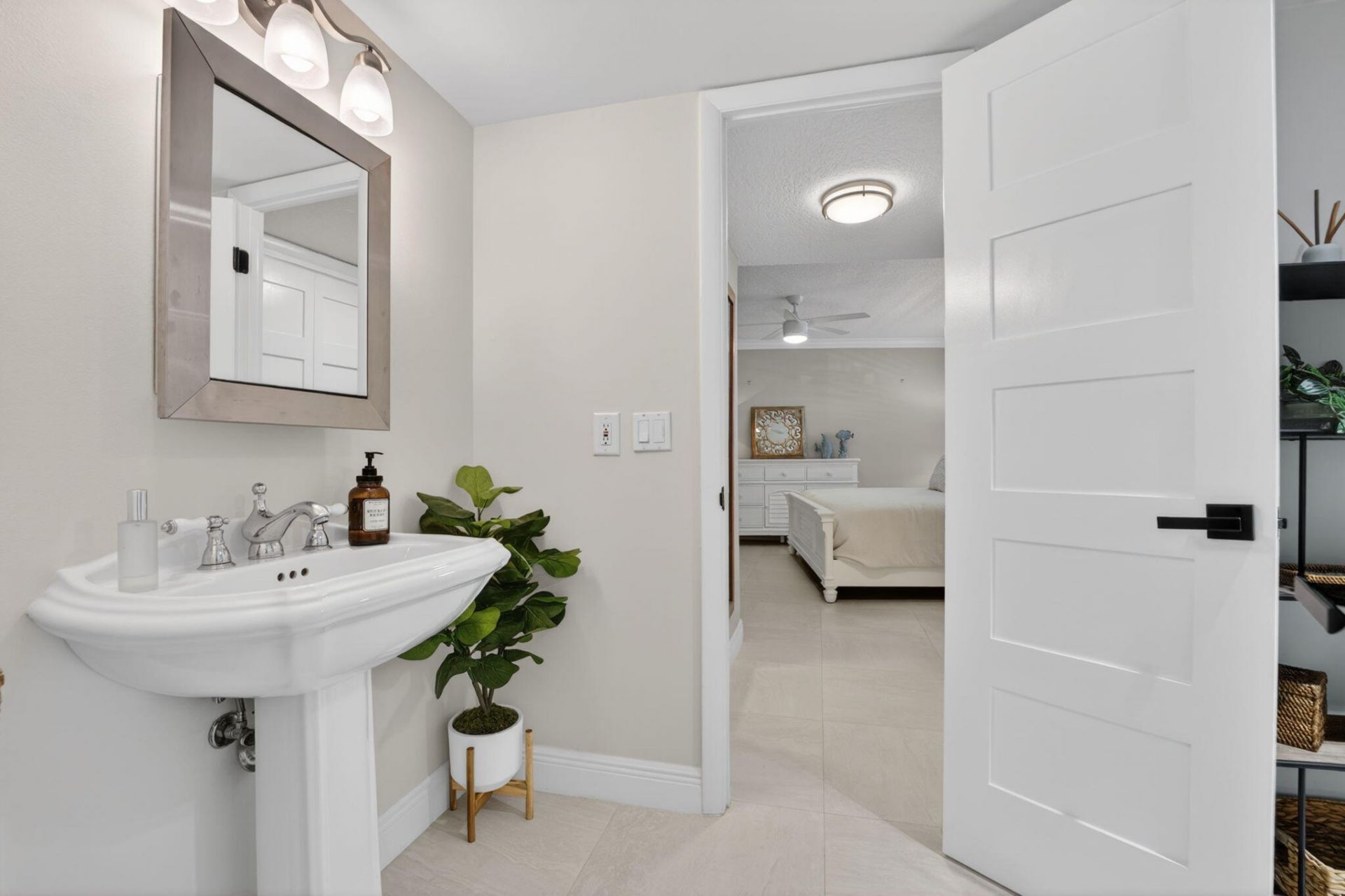 1523 E Hillsboro Boulevard, Unit 631, Deerfield Beach, FL 33441 Photo