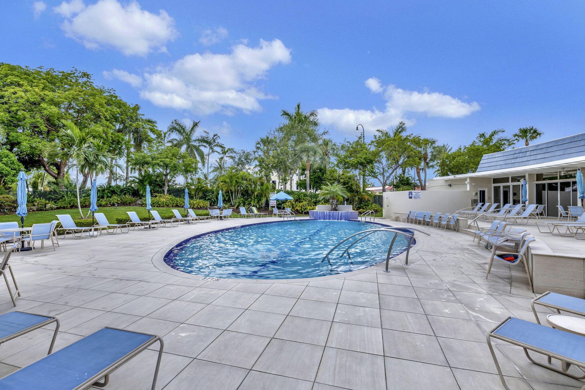 1523 E Hillsboro Boulevard, Unit 631, Deerfield Beach, FL 33441 Photo