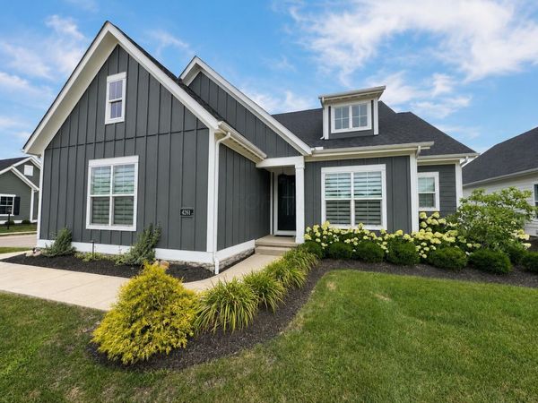 4261 Flamingo Drive, Lewis Center, OH 43035