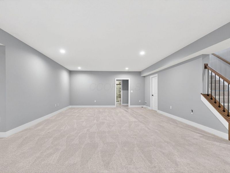 4261 Flamingo Drive, Lewis Center, OH 43035 Photo 22