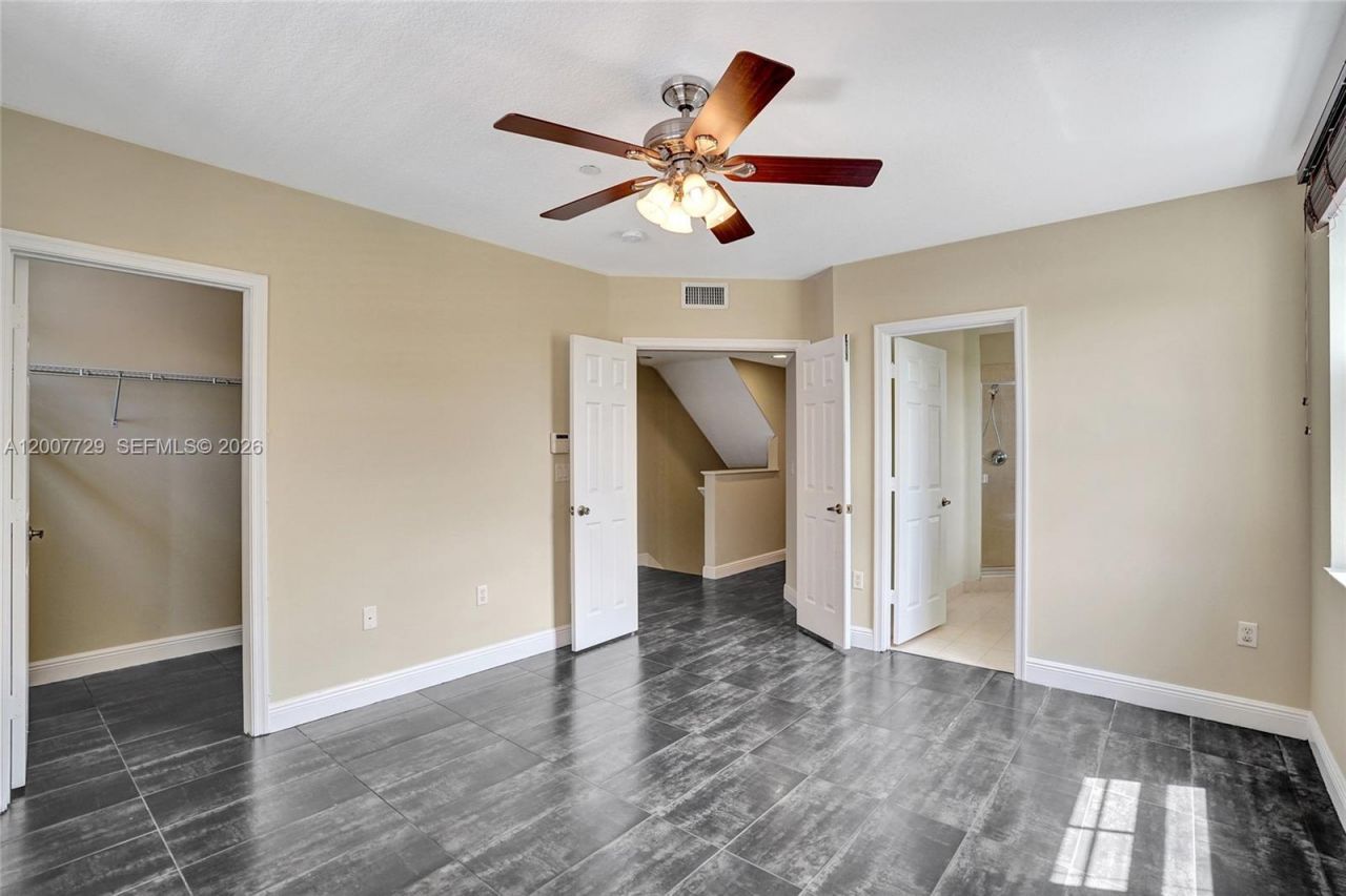 1033 NE 17th Way, Unit 1201, Fort Lauderdale, FL 33304 Photo