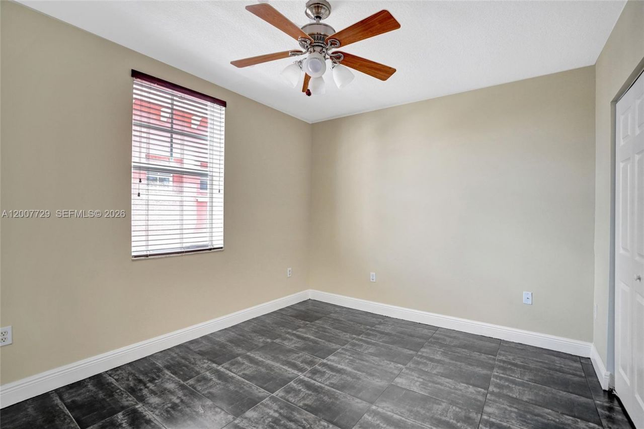 1033 NE 17th Way, Unit 1201, Fort Lauderdale, FL 33304 Photo