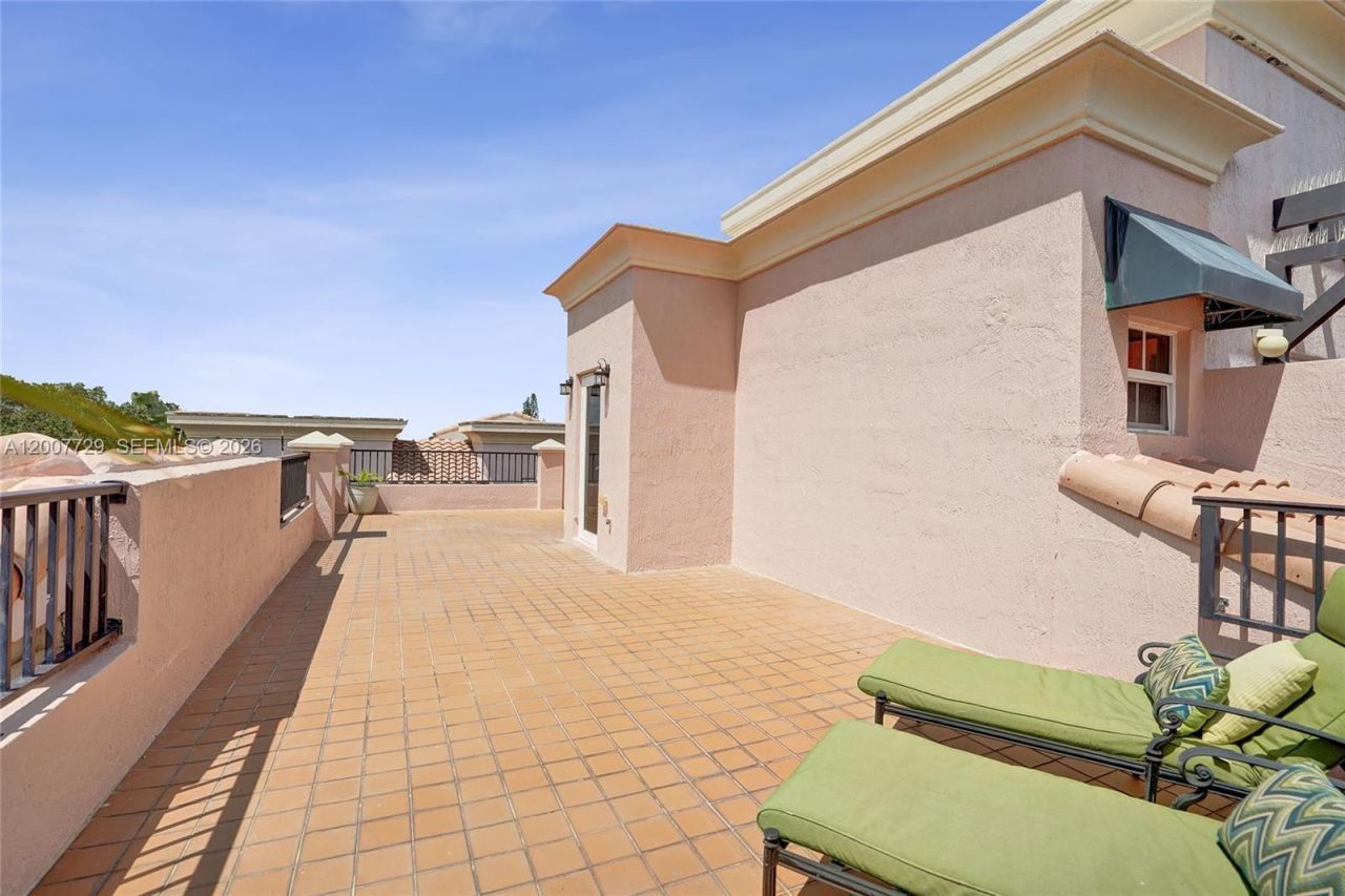 1033 NE 17th Way, Unit 1201, Fort Lauderdale, FL 33304 Photo