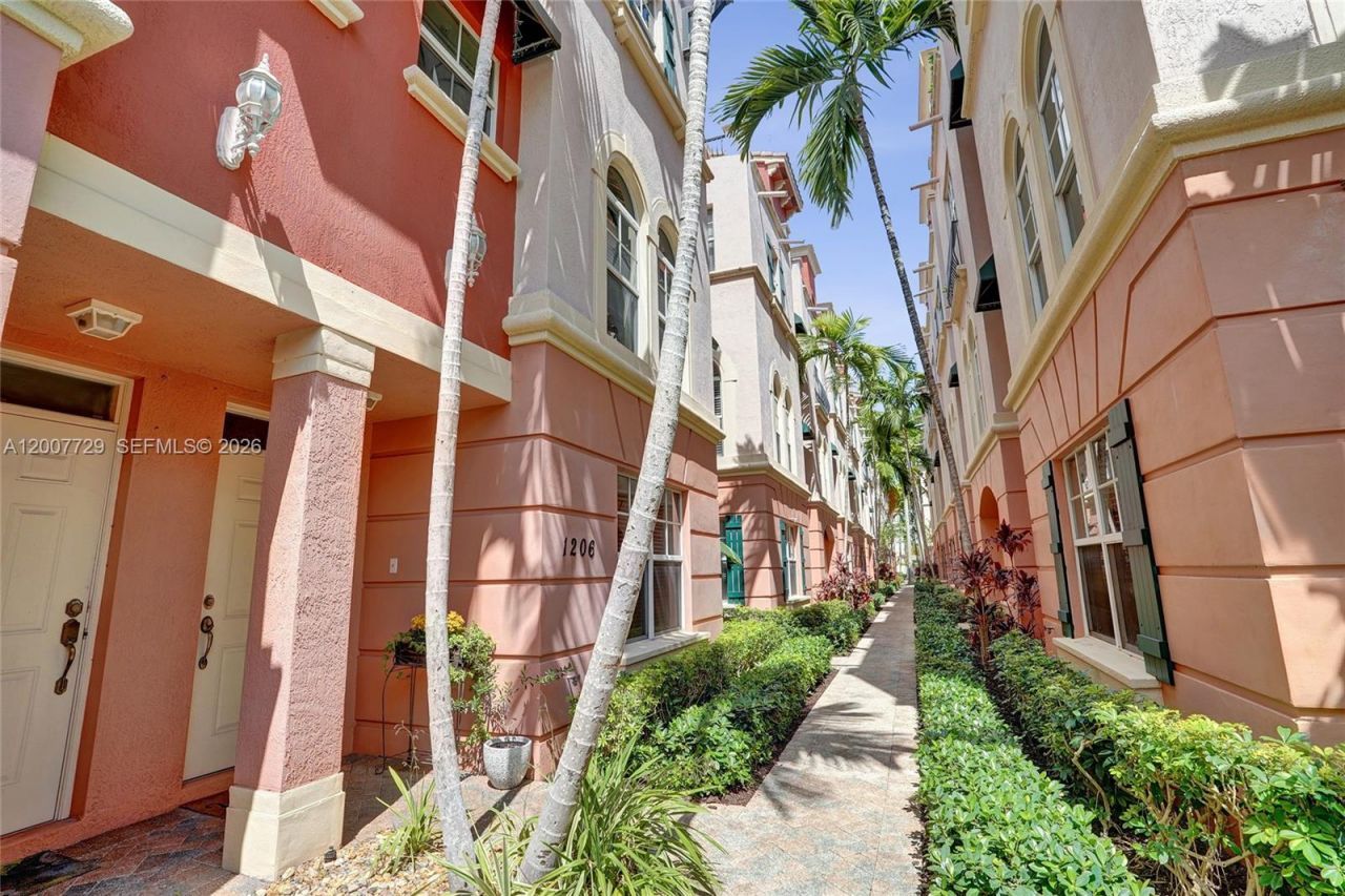 1033 NE 17th Way, Unit 1201, Fort Lauderdale, FL 33304 Photo