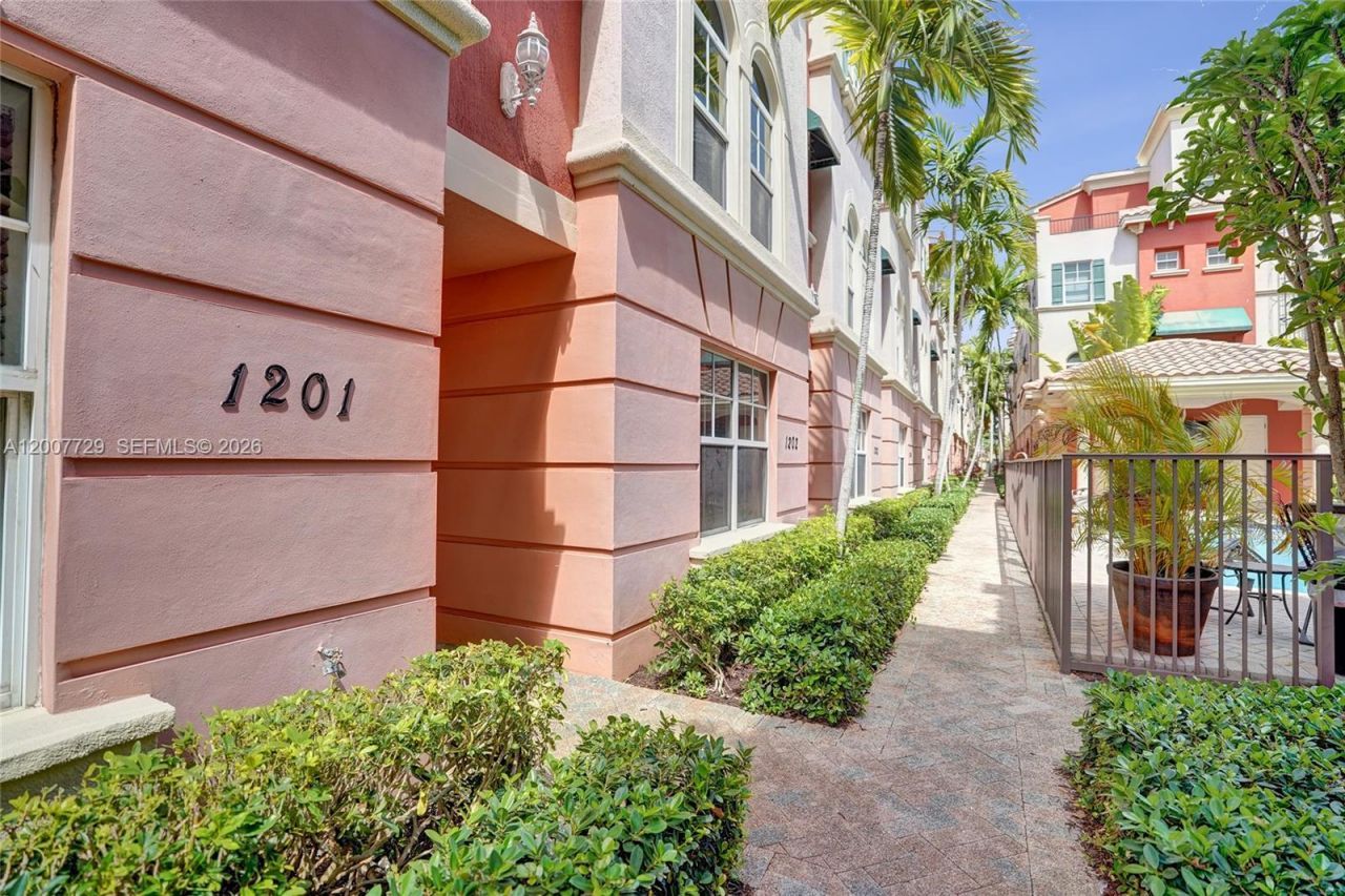 1033 NE 17th Way, Unit 1201, Fort Lauderdale, FL 33304 Photo