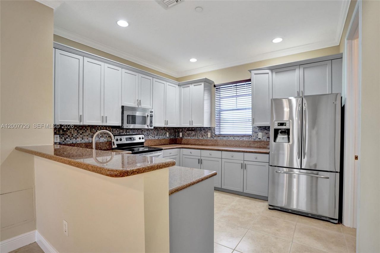 1033 NE 17th Way, Unit 1201, Fort Lauderdale, FL 33304 Photo