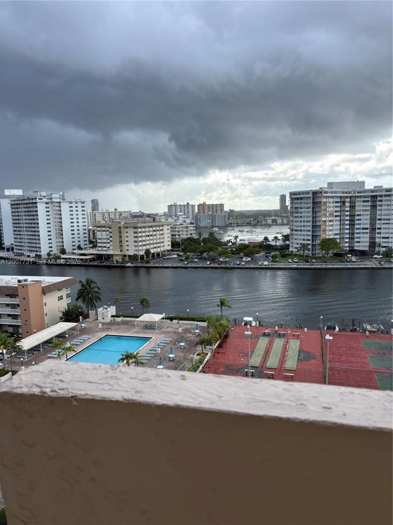 1865 S Ocean Dr, Unit 4L, Hallandale Beach, FL 33009 Photo