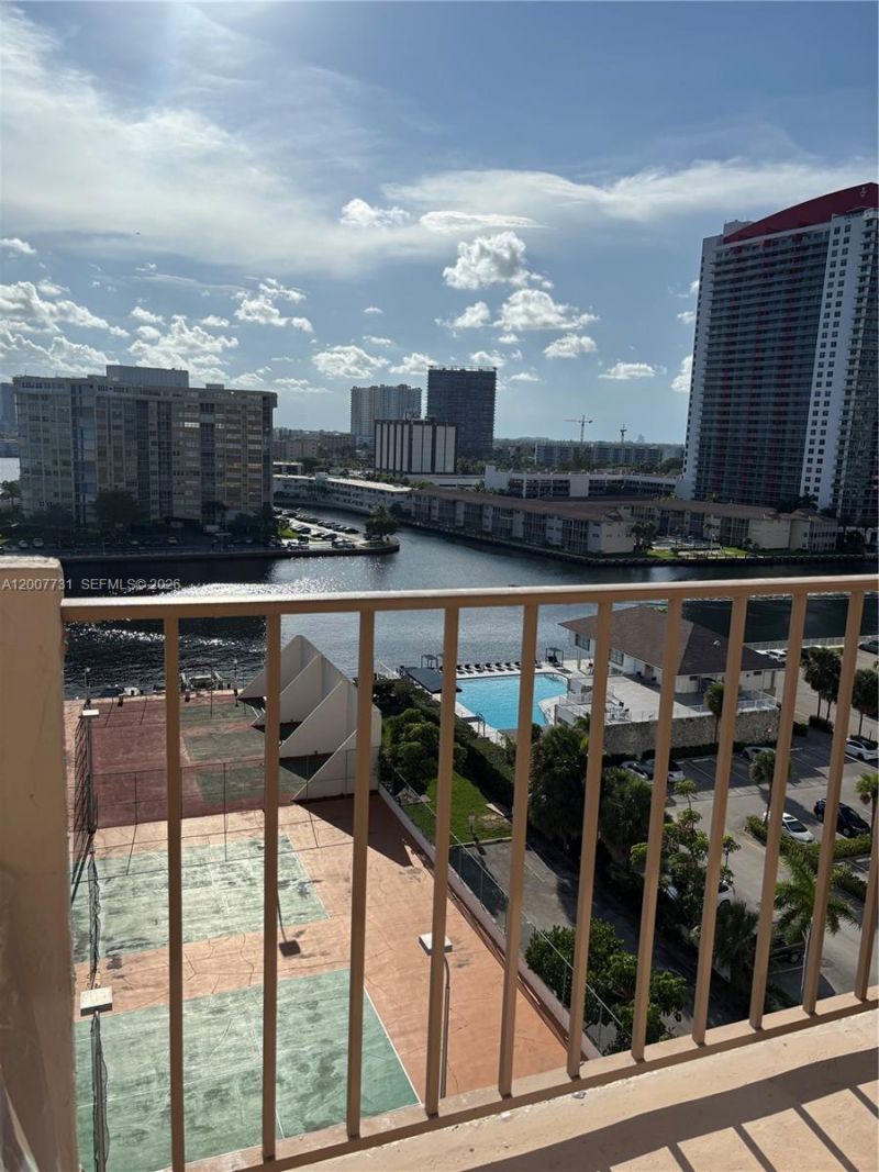 1865 S Ocean Dr, Unit 4L, Hallandale Beach, FL 33009 Photo