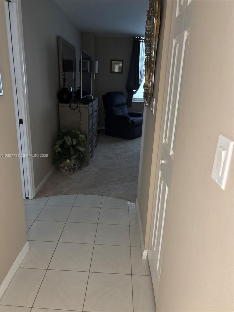 1865 S Ocean Dr, Unit 4L, Hallandale Beach, FL 33009 Photo