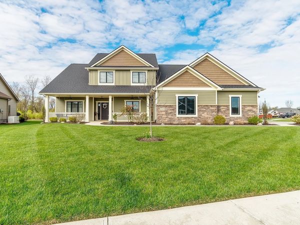 15293 Leo Creek Boulevard, Leo, IN 46765