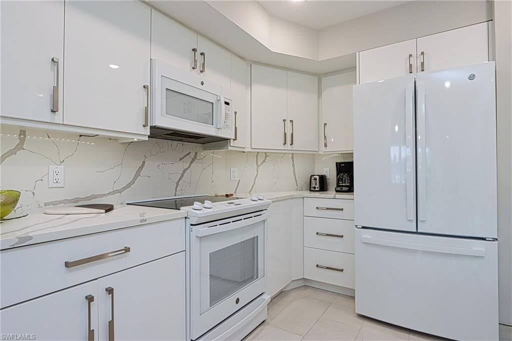 2500 Gulf Shore Blvd N, Unit S6, Naples, FL 34103 Photo