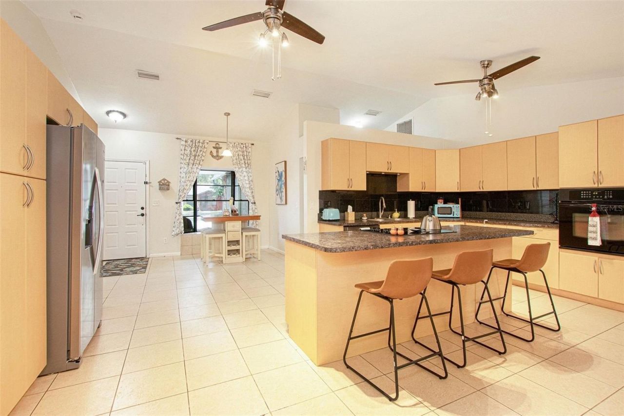 4105 Spring Way Circle, Valrico, FL 33596 Photo