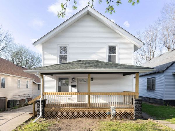 1111 Loomis Street, ROCKFORD, IL 61102