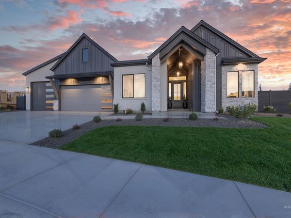 5335 W Haughburn Dr, Eagle, ID 83616