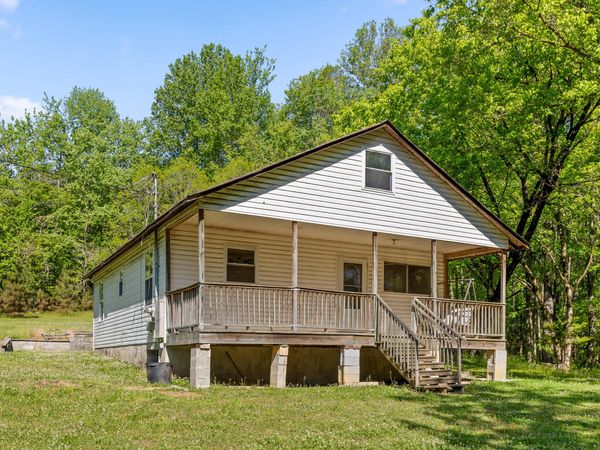 1013 Hotwater Road, Soddy Daisy, TN 37379