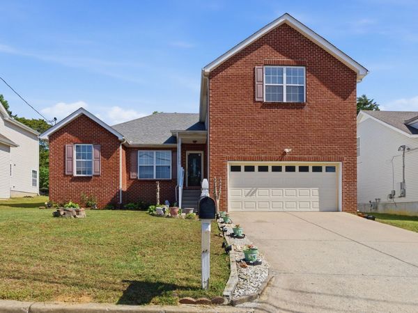 3541 Mount View Ridge Dr, Antioch, TN 37013
