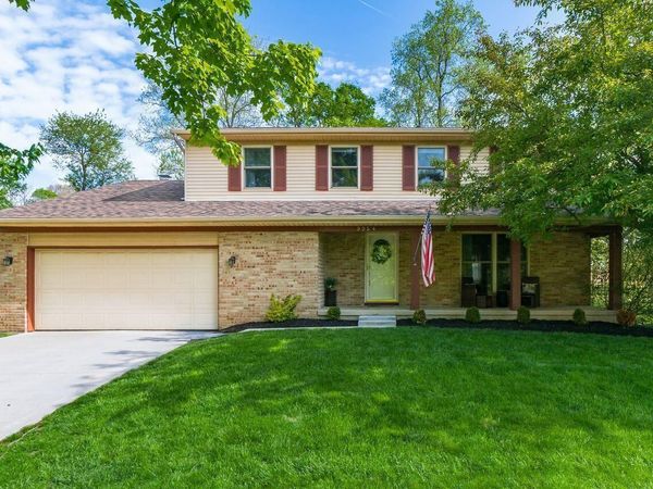 9954 Oxford Drive NW, Pickerington, OH 43147