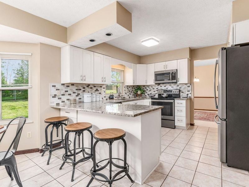 9954 Oxford Drive NW, Pickerington, OH 43147 Photo 11