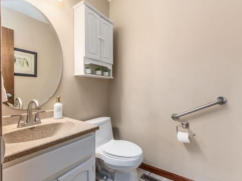 9954 Oxford Drive NW, Pickerington, OH 43147 Photo 20