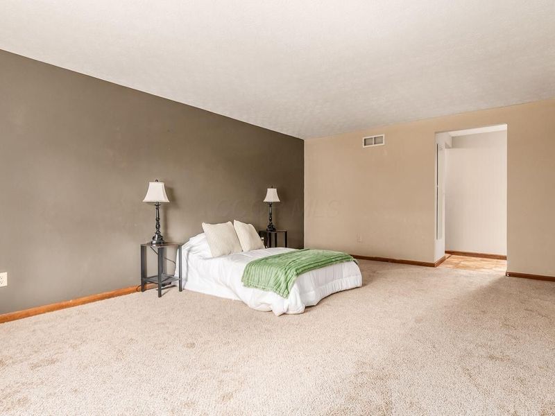 9954 Oxford Drive NW, Pickerington, OH 43147 Photo 25