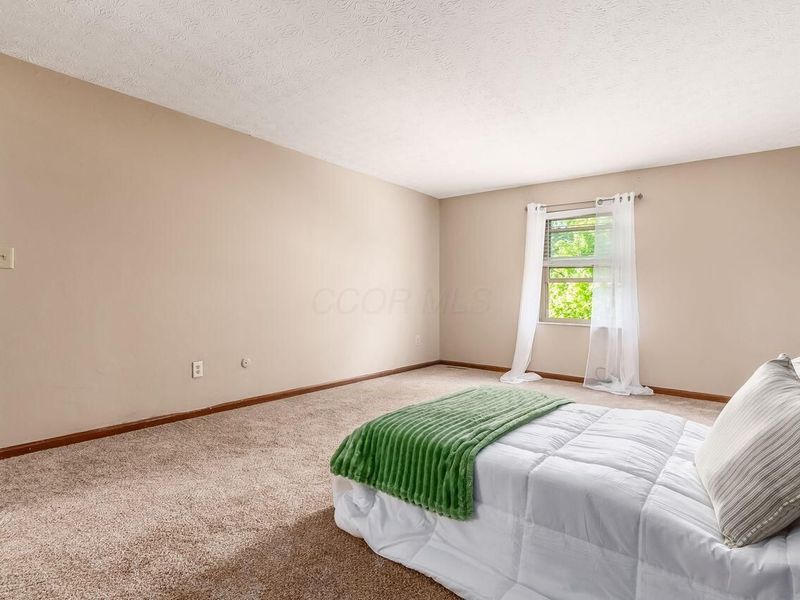 9954 Oxford Drive NW, Pickerington, OH 43147 Photo 26