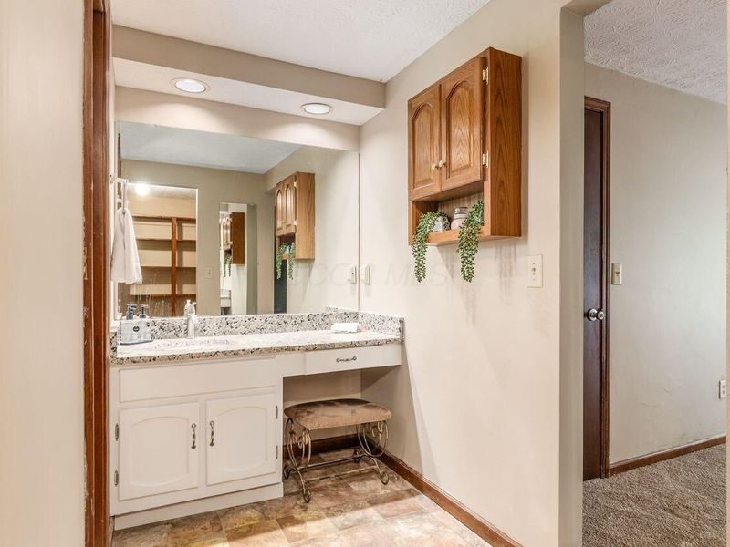 9954 Oxford Drive NW, Pickerington, OH 43147 Photo 28