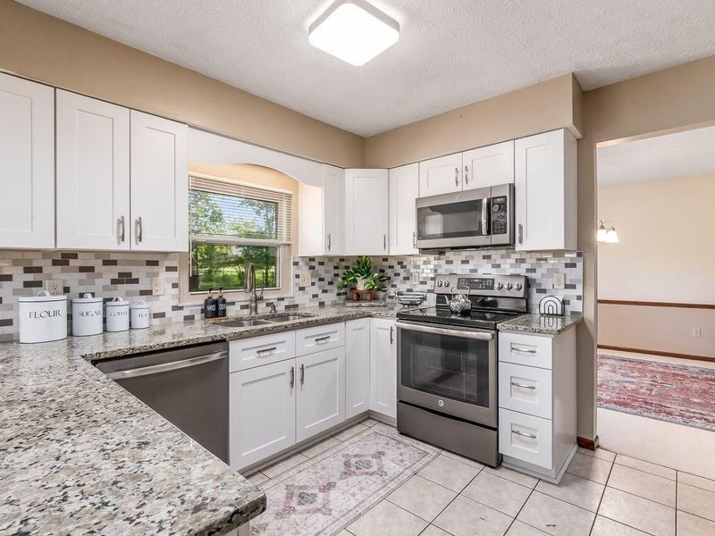 9954 Oxford Drive NW, Pickerington, OH 43147 Photo 9