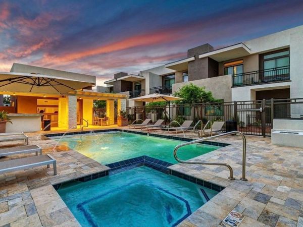 2015 N 50th Street, Unit 14, Phoenix, AZ 85008