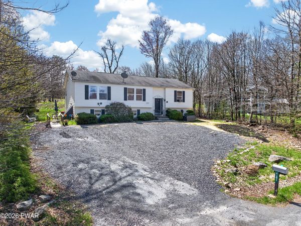 4141 Hickory Road , Tobyhanna, PA 18466