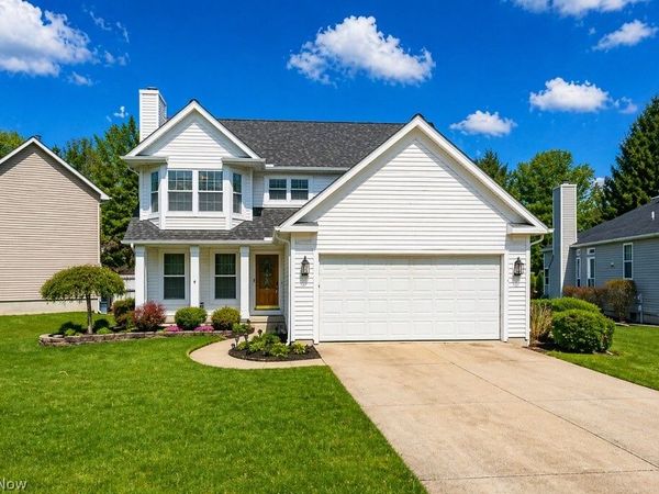 104 Woodbridge Crossing , Chardon, OH 44024