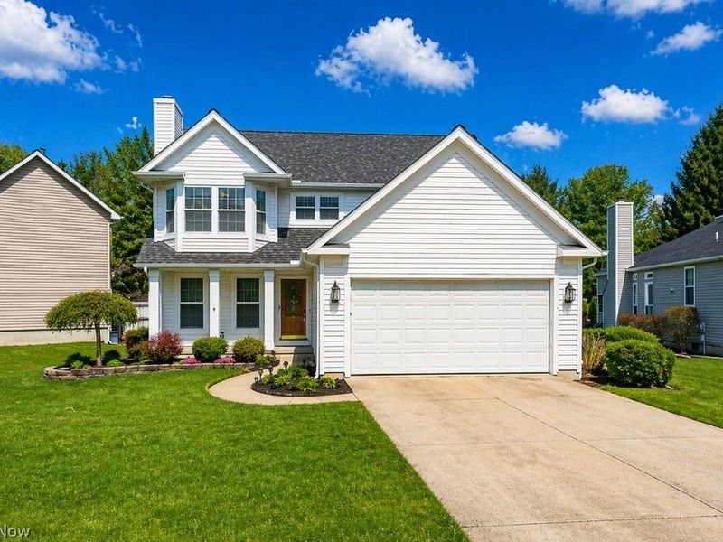 104 Woodbridge Crossing, Chardon, OH 44024 Photo 1