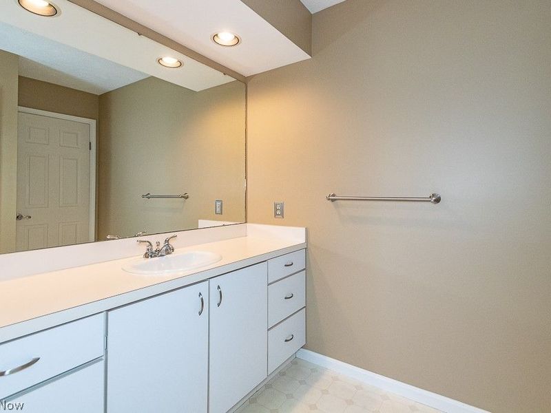104 Woodbridge Crossing, Chardon, OH 44024 Photo 26