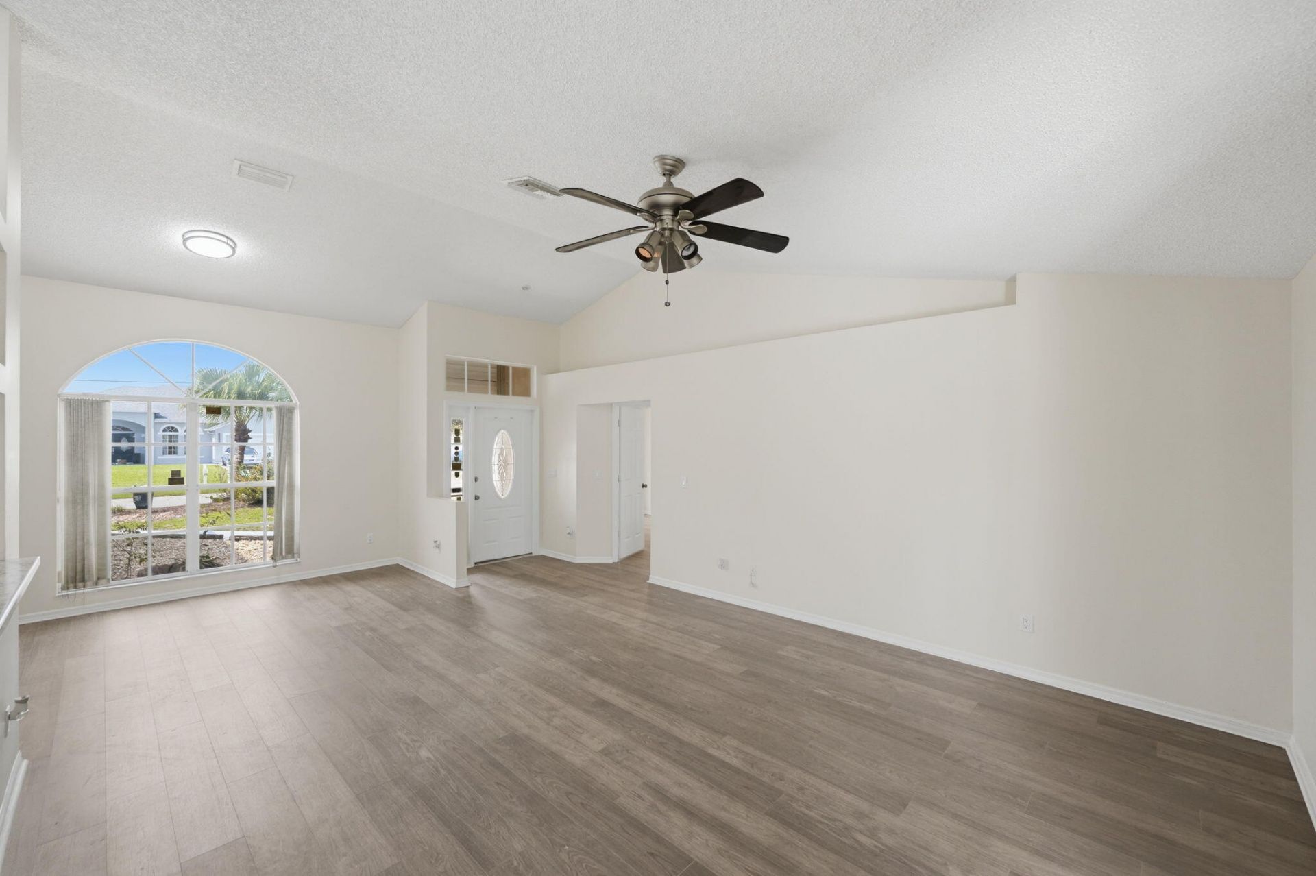 868 SW Duncan Terrace, Port Saint Lucie, FL 34953 Photo