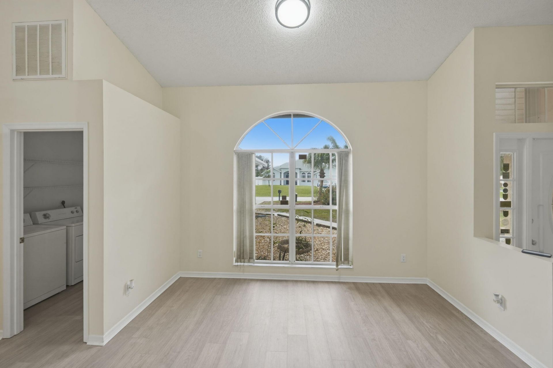 868 SW Duncan Terrace, Port Saint Lucie, FL 34953 Photo