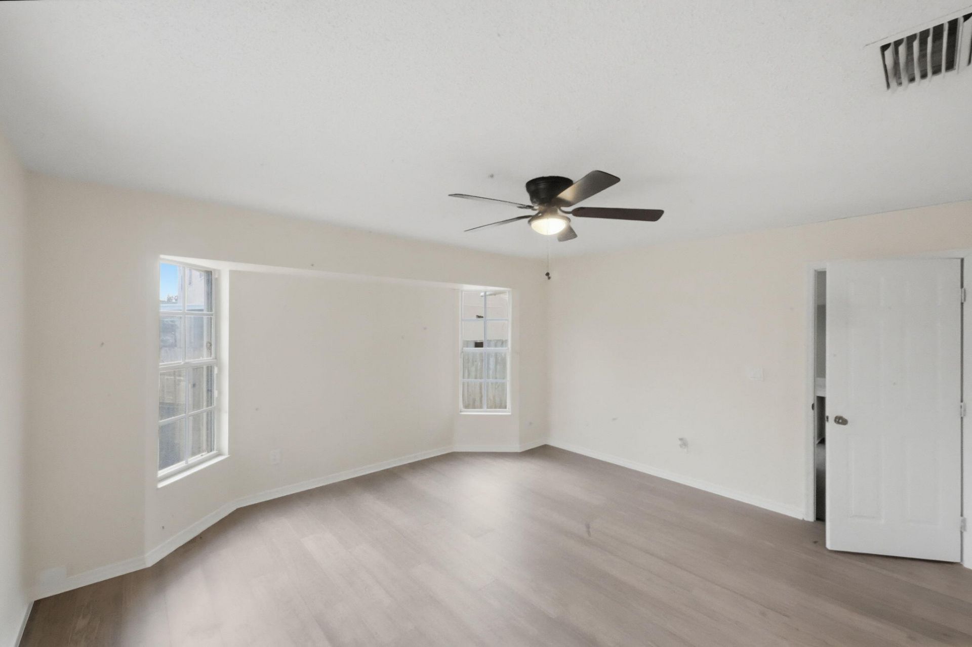 868 SW Duncan Terrace, Port Saint Lucie, FL 34953 Photo